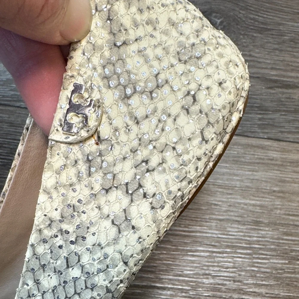 Tory Burch Snakeskin Pattern Flats size 7.5M (j124)